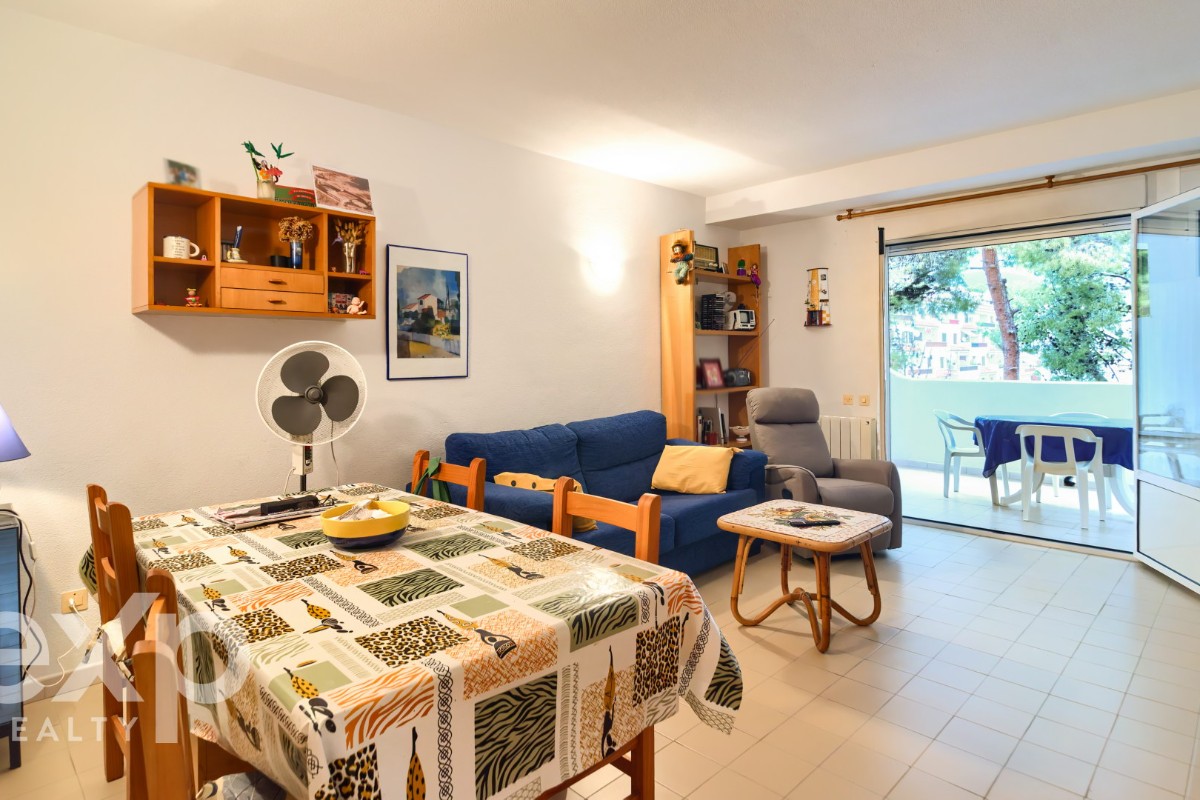 5758